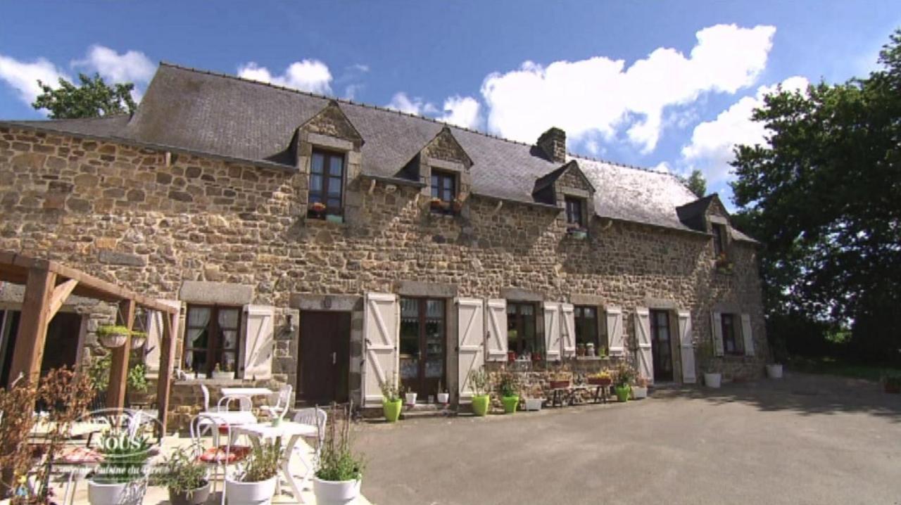 Bed and Breakfast Ty Daou Gwez Irodouer Esterno foto