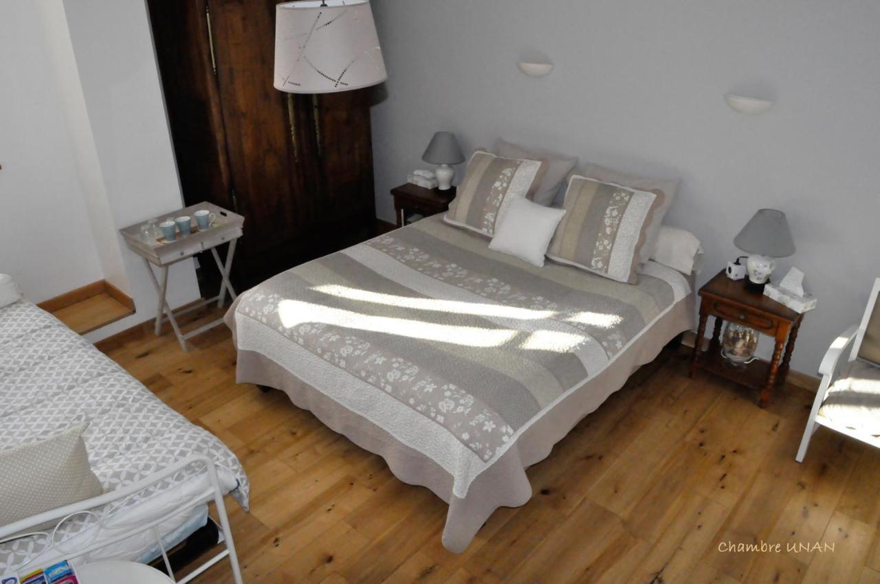 Bed and Breakfast Ty Daou Gwez Irodouer Esterno foto