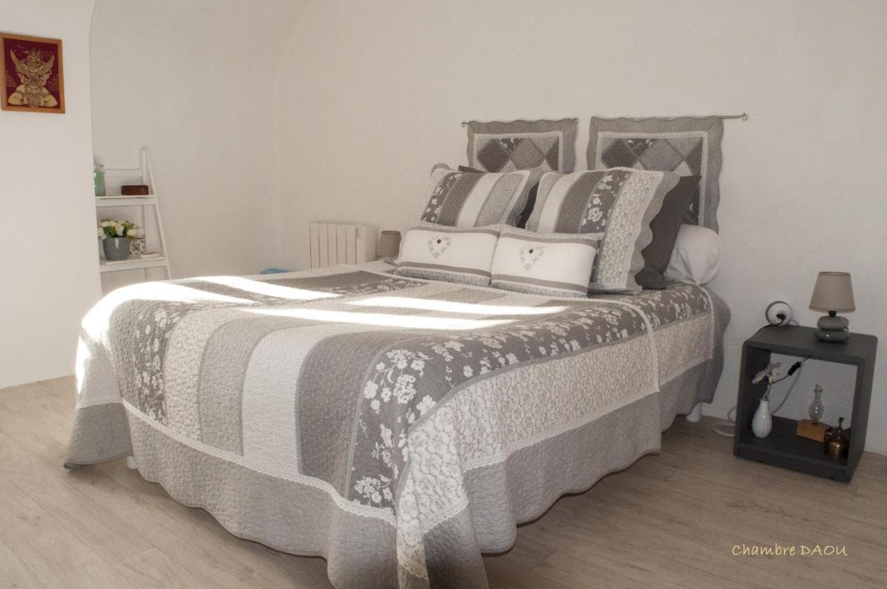 Bed and Breakfast Ty Daou Gwez Irodouer Esterno foto