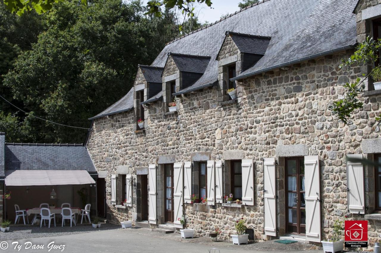 Bed and Breakfast Ty Daou Gwez Irodouer Esterno foto
